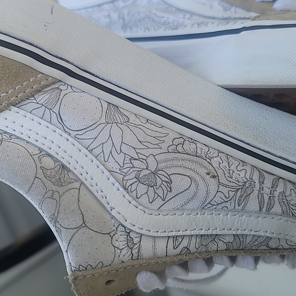 Vans Old Skool Sneakers Men's 8 Women's 9.5 Skate Shoes White Tan Floral Suede - Picture 2 of 10